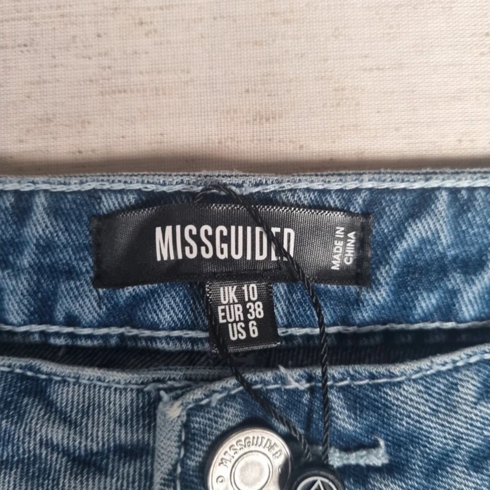 Missguided Light Blue Distressed Wide-Leg Jeans - Picture 5 of 8